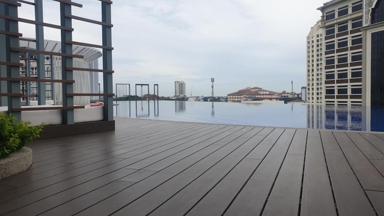 Prestige Troika Luxury Stay Кота-Бару Екстер'єр фото